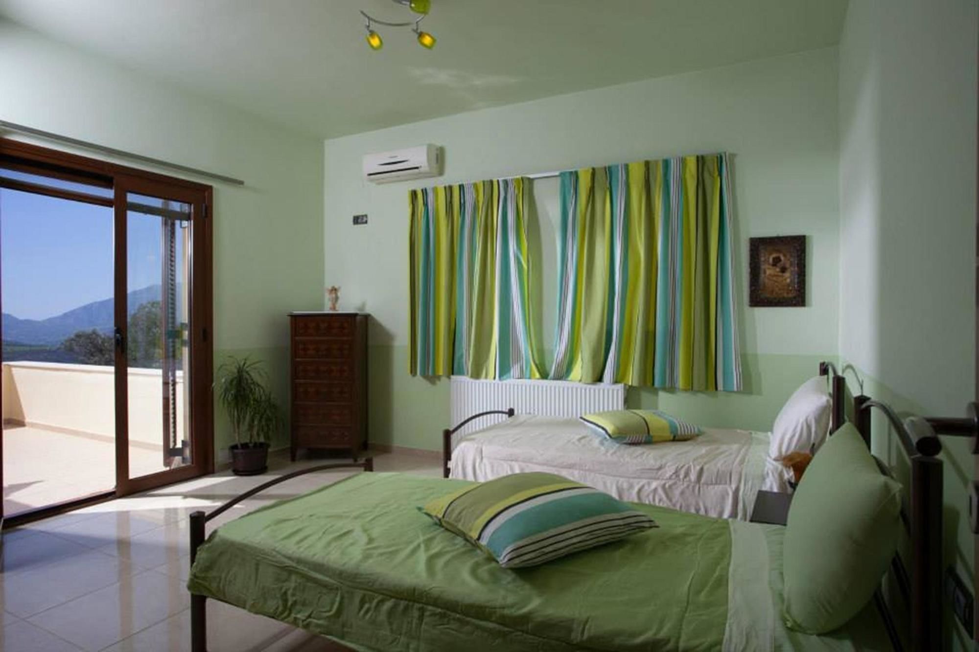 Louloudis Villa Spílion Екстериор снимка