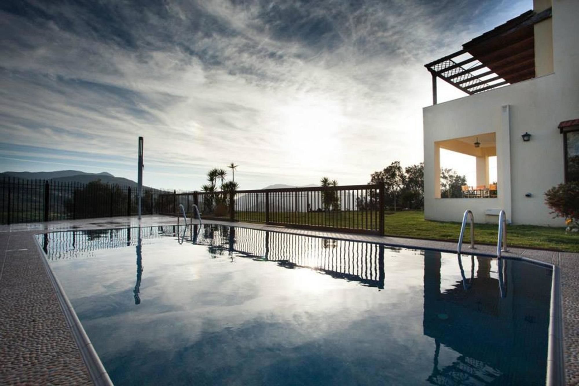 Louloudis Villa Spílion Екстериор снимка