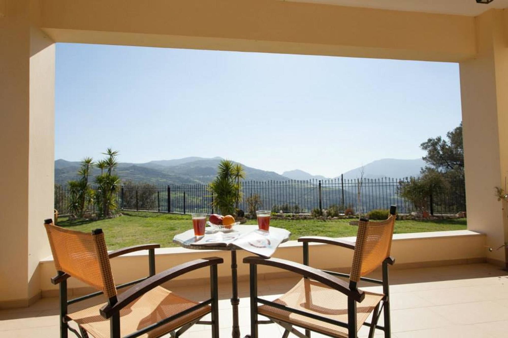 Louloudis Villa Spílion Екстериор снимка